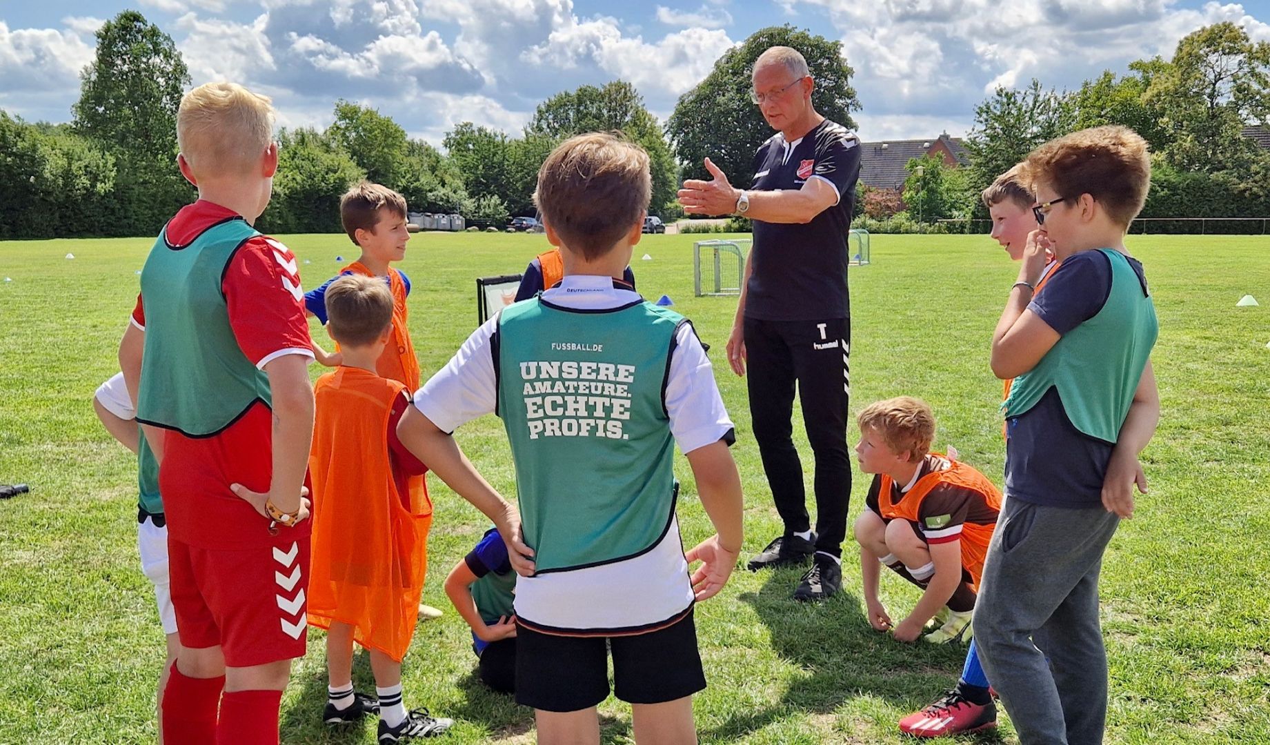 Zusammenarbeit mit Grundschule Mollhagen - SVE mit Fußballprojekt